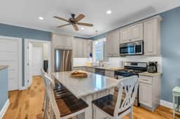 * Beautiful 2BR Apt at the Beach in Sea Bright * - Image 2