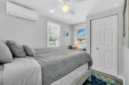 Charming Back Bay Bungalow - Steps to Beach & Boardwalk