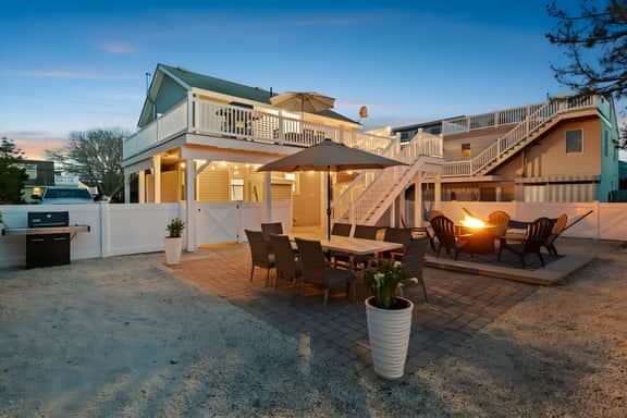 Mins 2 Beach! Fire Pit + Backyard LBI 2B Getaway!