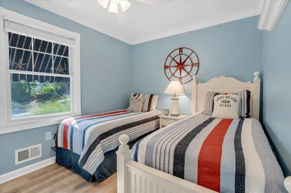 Lovely Spring Lake Beach House - 3BR - 2BA