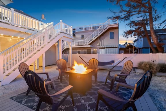 Mins 2 Beach! Fire Pit + Backyard LBI 2B Getaway!