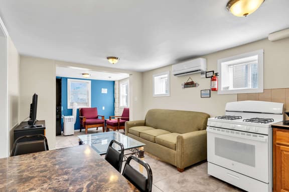 2br, Fully Renovated, Ocean Block