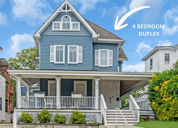 Spacious 4BR Duplex  - 5 Blks 2 Beach  - Badges Incl - Image 1